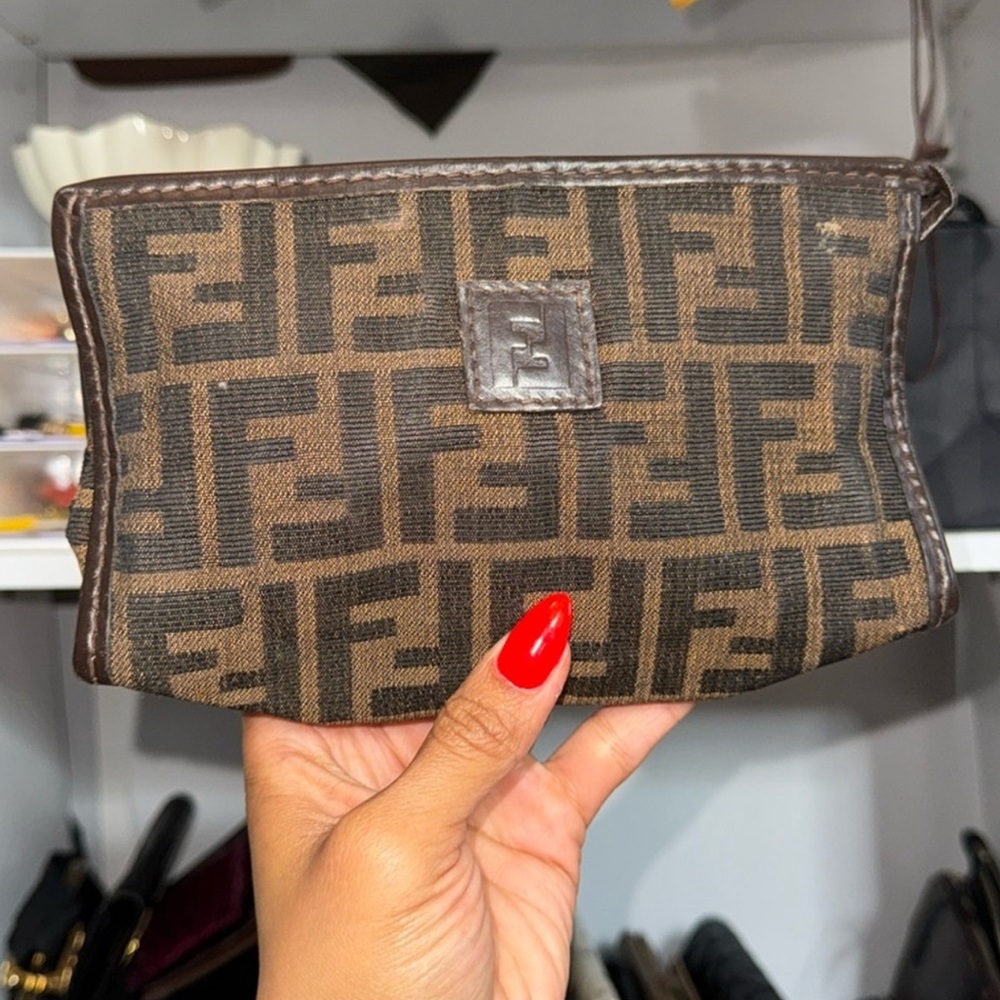 Beautiful Aunthentic Fendi clutch